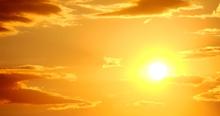 «40 күн бойы 50 градусқа дейін ыстық болады»: синоптиктер WhatsApp-та тараған ақпаратқа пікір білдірді