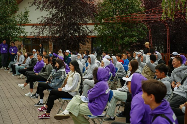 Алматыда «Jas Camp 2024» жастар  лагерінің ашылу салтанаты өтті