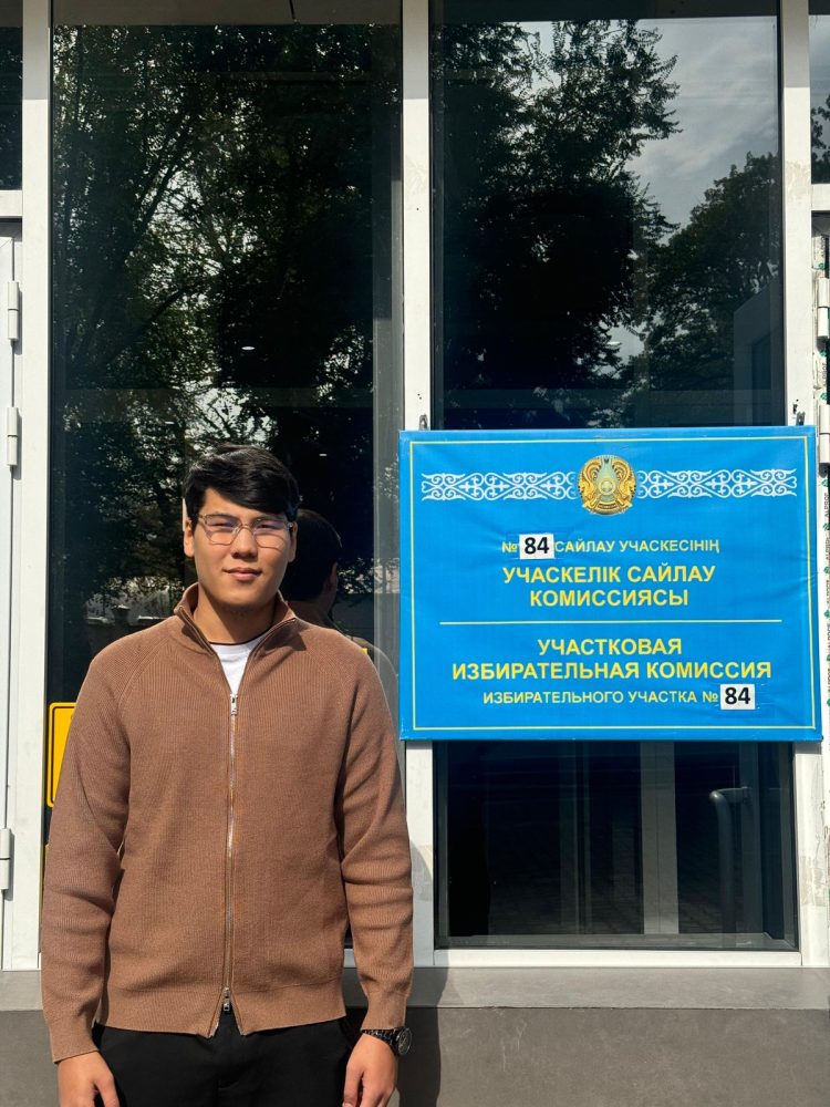 АЭС бойынша референдум: Алматылық студент туған күнін ерекше қарсы алды