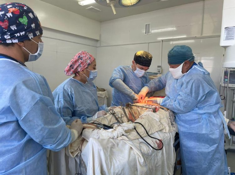 Врачи города Конаев спасли женщин-близнецов