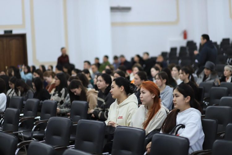 Алматыда жастарға сейсмикалық қауіпсіздік туралы ақпараттандыру жұмыстары жүргізілуде
