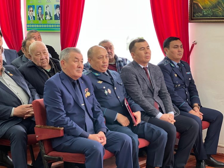 КЕЗЕКТІ ПОЛИЦИЯ СЫНЫБЫНДА ЖАСТАР ӨЗ ОТАНЫН СҮЮГЕ АНТ БЕРДІ