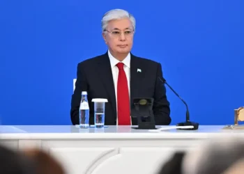 Тоқаев бірыңғай уақыт белдеуіне көшу туралы айтты