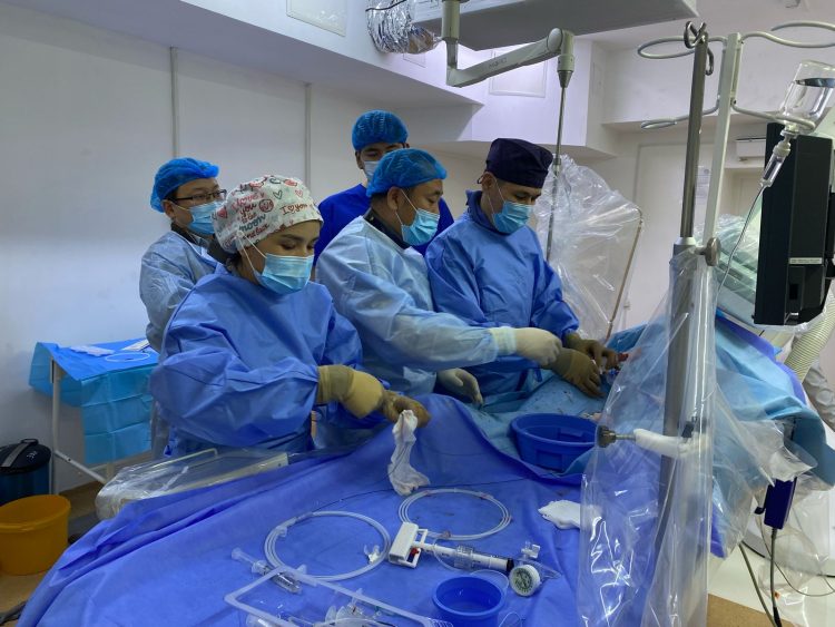 Алматы облысында алғаш рет шок-толқынды терапия әдісі қолданылды