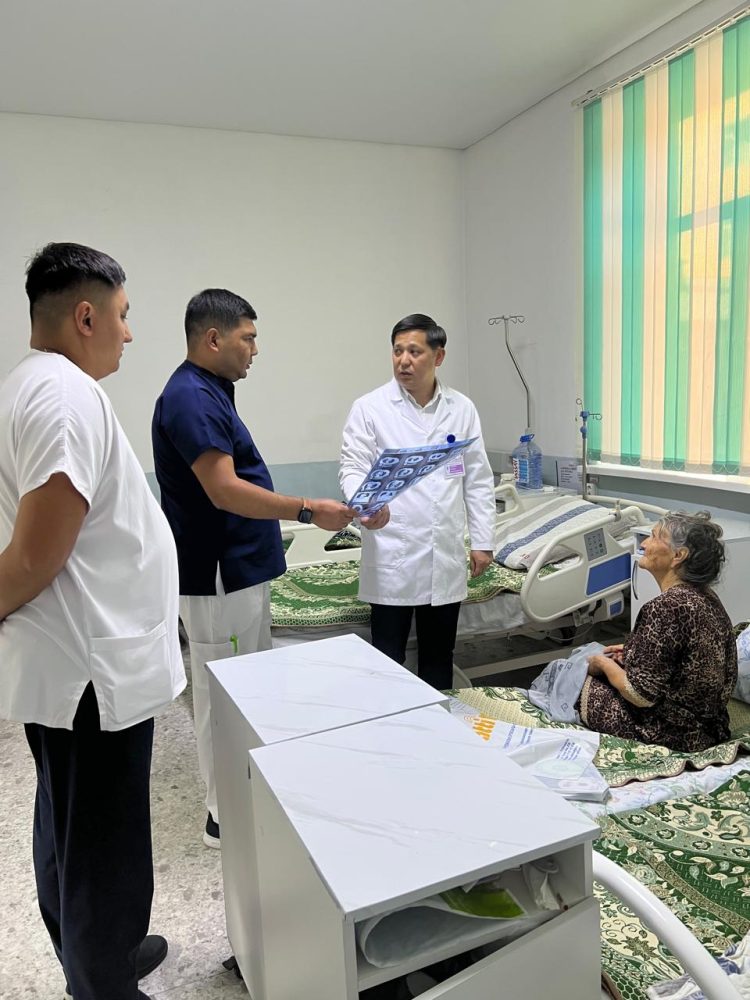 Впервые в Жетысу: в ОМК проведена трансторакальная трепанобиопсия легкого под КТ-навигацией