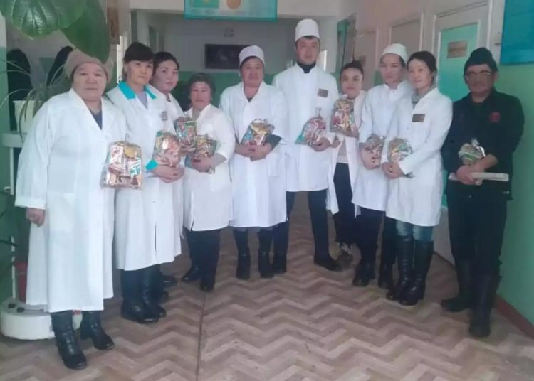 Ақ халаттылардың ақ жүрегі: өмірін медицинаға арнаған егіздер