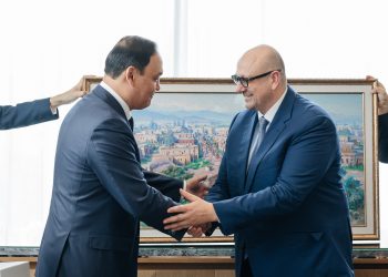 Қуаты 1 ГВт ЖЭС: Ербол Қарашөкеев Masdar компаниясының бас атқарушы директорымен кездесті