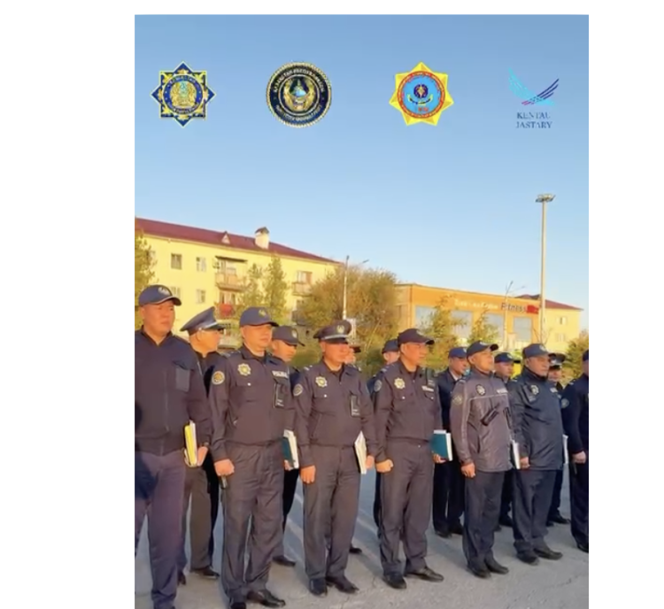 Полицейлер «Учаске» жедел профилактикалық іс-шарасы барысында тұрғын үйлер тексерілуде