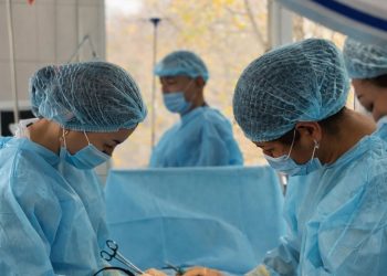 Две операции — один наркоз: в АМКБ спасли здоровье матери и ребенка