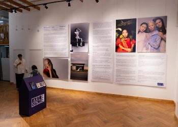 Астанада Анель Базылованың «Мен жаныңдамын» атты дебюттік фотокөрмесі ашылды